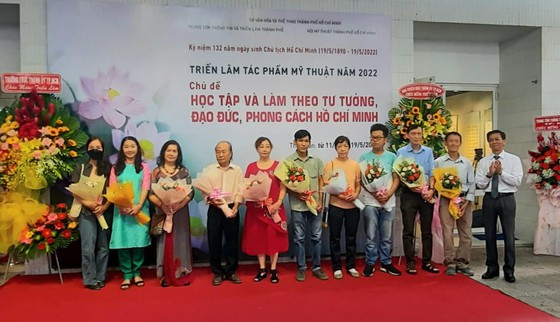 Exhibition of fine art works on President Ho Chi Minh opens